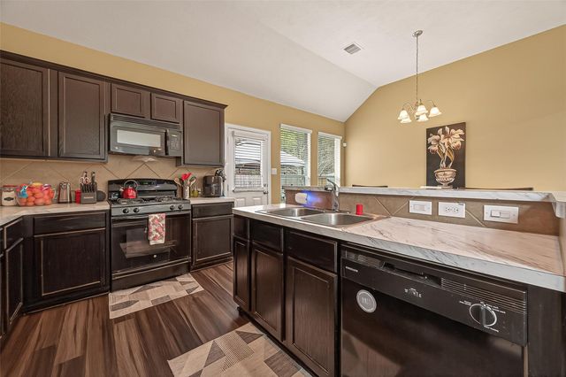 3419 Wooded Trail, Baytown, TX 77521