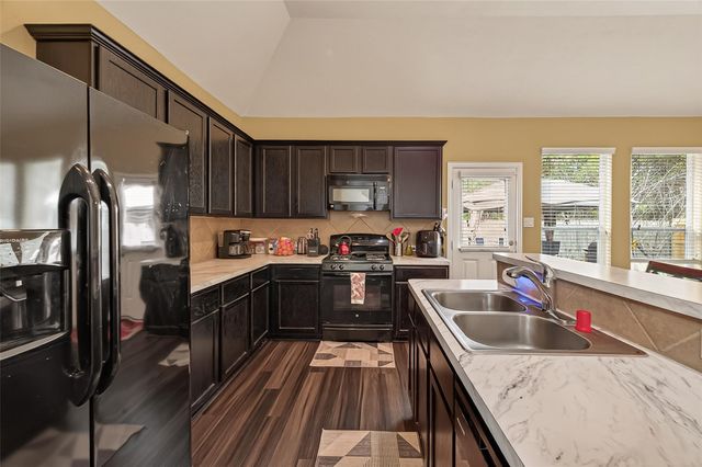 3419 Wooded Trail, Baytown, TX 77521