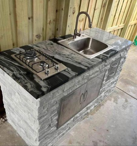 22905 SW 114th Pl, Miami, FL 33170