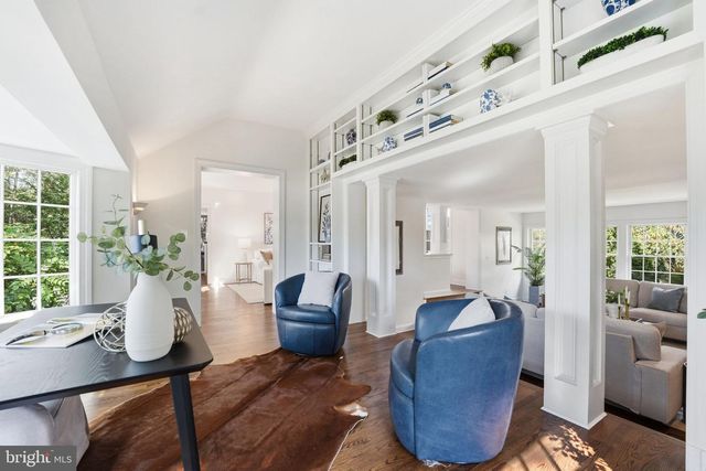 3225 N GLEBE RD, Arlington, VA 22207