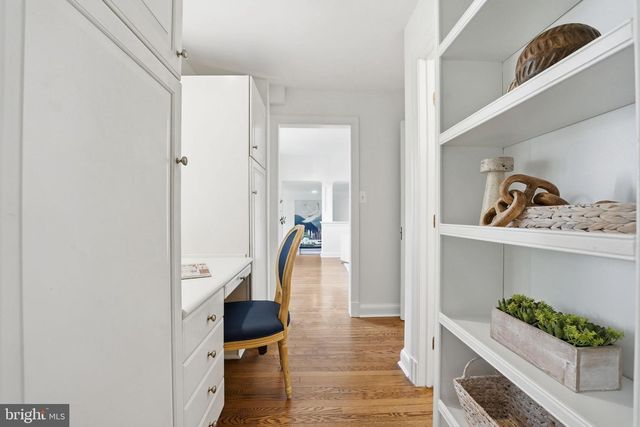 3225 N GLEBE RD, Arlington, VA 22207