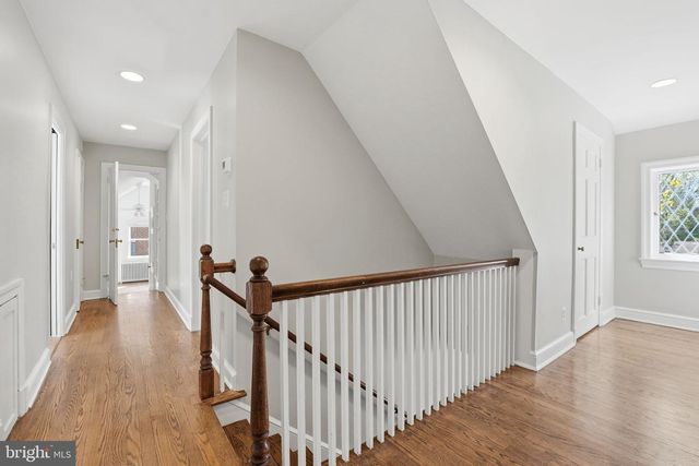 3225 N GLEBE RD, Arlington, VA 22207