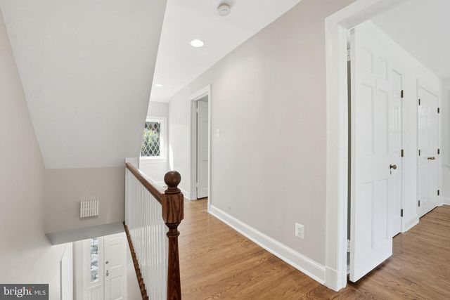 3225 N GLEBE RD, Arlington, VA 22207