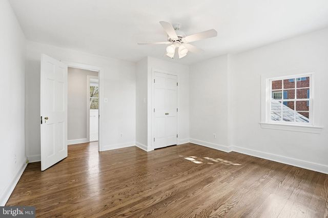 3225 N GLEBE RD, Arlington, VA 22207