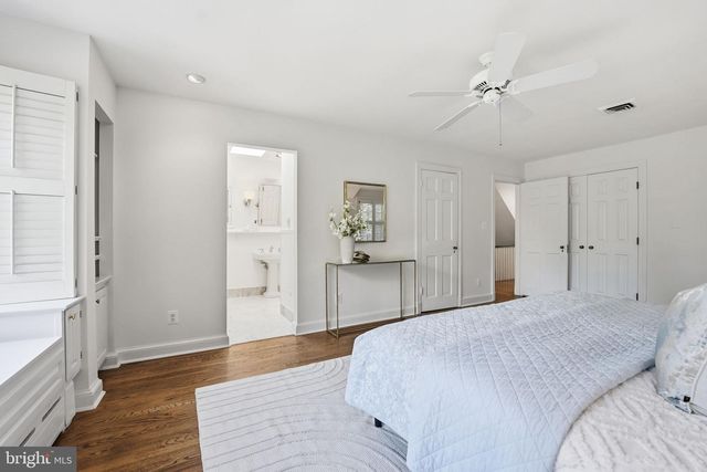 3225 N GLEBE RD, Arlington, VA 22207
