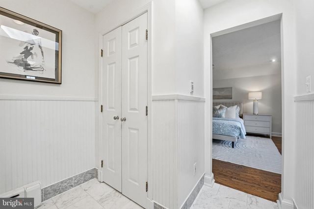 3225 N GLEBE RD, Arlington, VA 22207