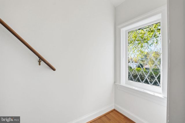 3225 N GLEBE RD, Arlington, VA 22207