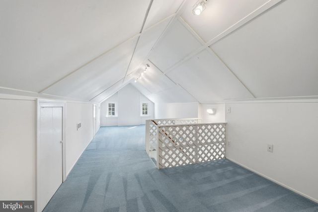 3225 N GLEBE RD, Arlington, VA 22207