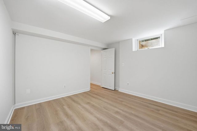 3225 N GLEBE RD, Arlington, VA 22207