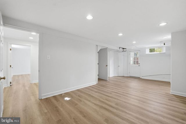 3225 N GLEBE RD, Arlington, VA 22207