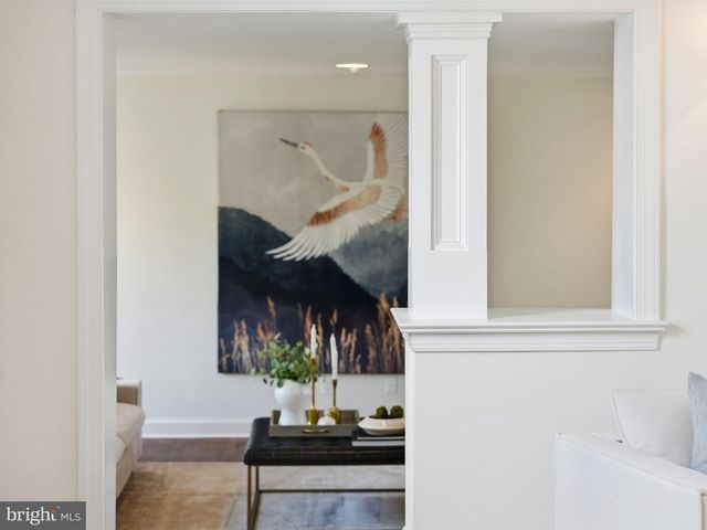 3225 N GLEBE RD, Arlington, VA 22207