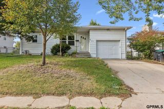 2714 S 60Th Street, Omaha, NE 68106