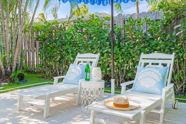 7 Fayette Drive, Ocean Ridge, FL 33435