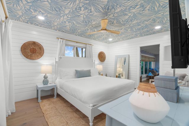 7 Fayette Drive, Ocean Ridge, FL 33435