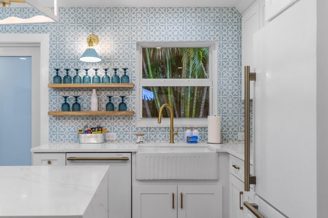 7 Fayette Drive, Ocean Ridge, FL 33435