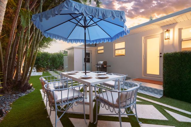 7 Fayette Drive, Ocean Ridge, FL 33435