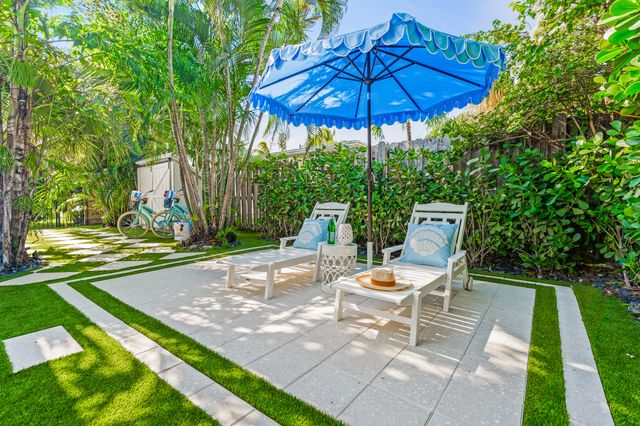 7 Fayette Drive, Ocean Ridge, FL 33435