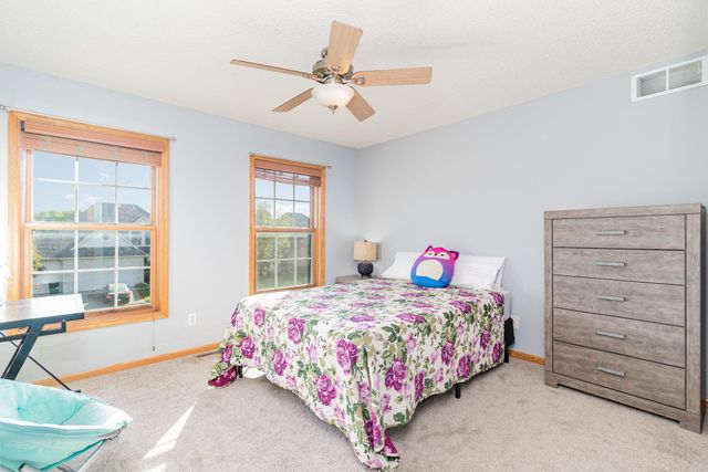 21217 Ixonia Lane, Lakeville, MN 55044