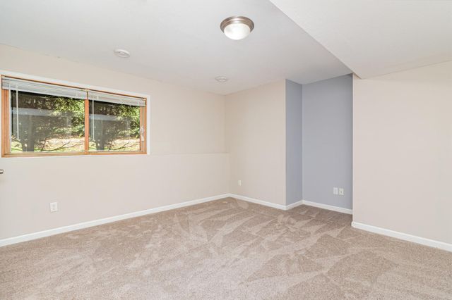 21217 Ixonia Lane, Lakeville, MN 55044