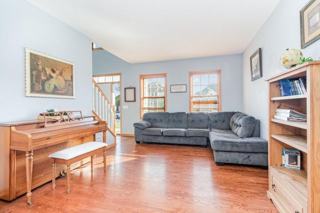 21217 Ixonia Lane, Lakeville, MN 55044