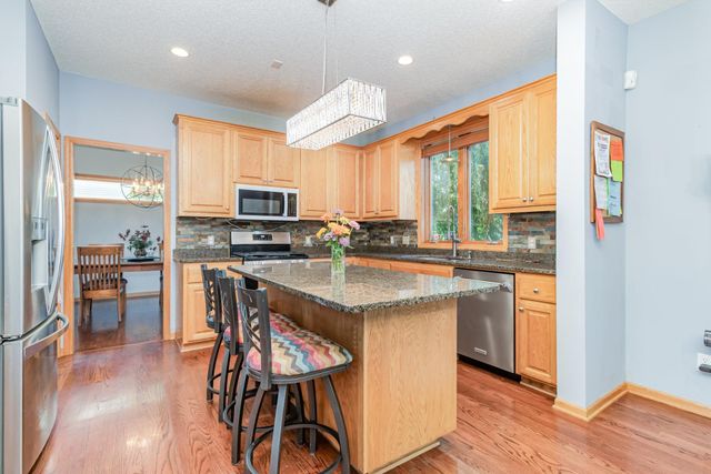 21217 Ixonia Lane, Lakeville, MN 55044