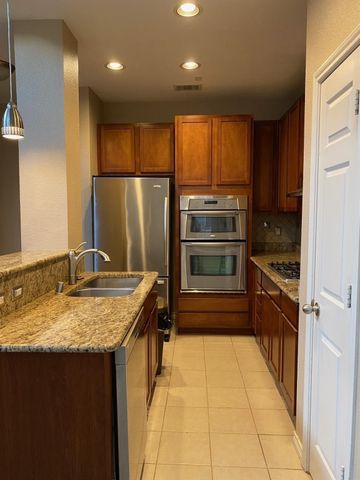 2018 Azure Pointe, Richardson, TX 75080