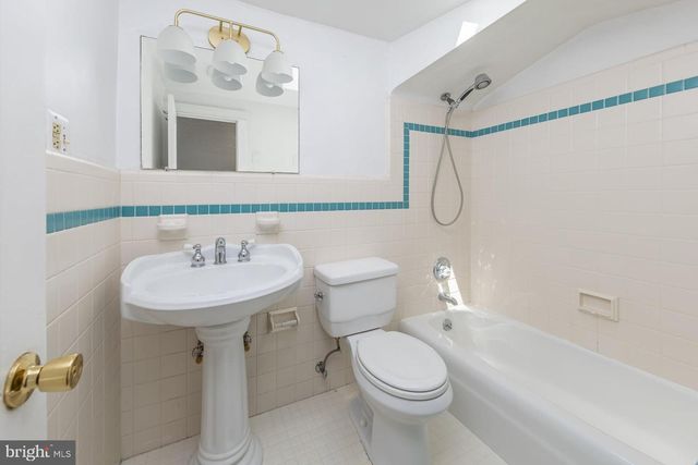627 SALEM AVE, West Deptford, NJ 08096
