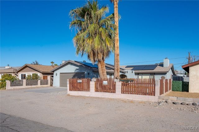 415 Patillo Drive, Bullhead City, AZ 86442