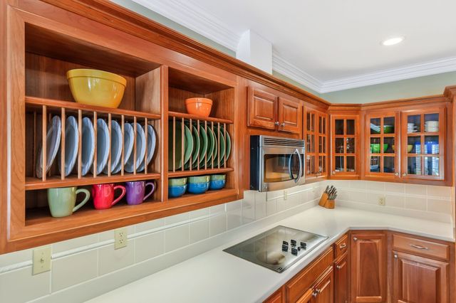 1036 Reed Hollow Rd, Readyville, TN 37149