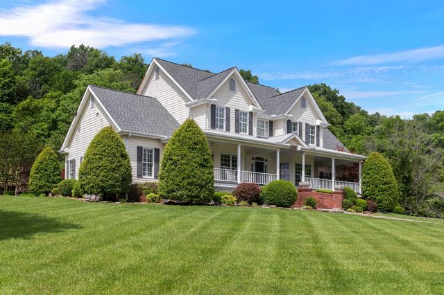 1036 Reed Hollow Rd, Readyville, TN 37149