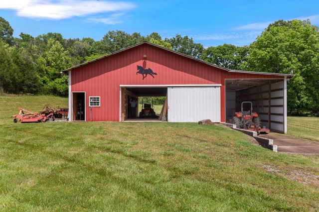 1036 Reed Hollow Rd, Readyville, TN 37149