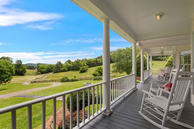 1036 Reed Hollow Rd, Readyville, TN 37149