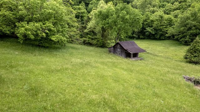 1036 Reed Hollow Rd, Readyville, TN 37149