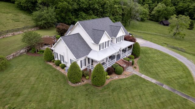 1036 Reed Hollow Rd, Readyville, TN 37149