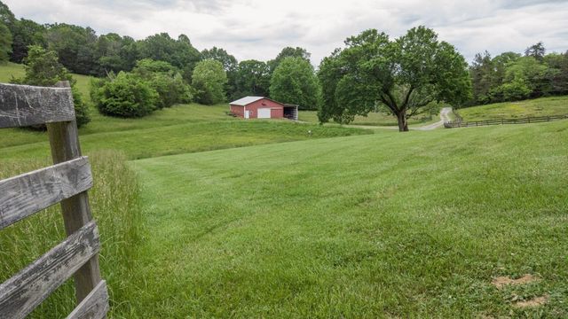 1036 Reed Hollow Rd, Readyville, TN 37149