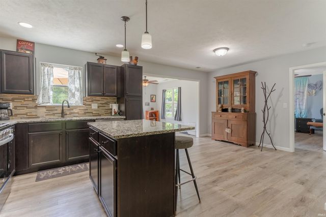 10320 Old State Road, Evansville, IN 47711