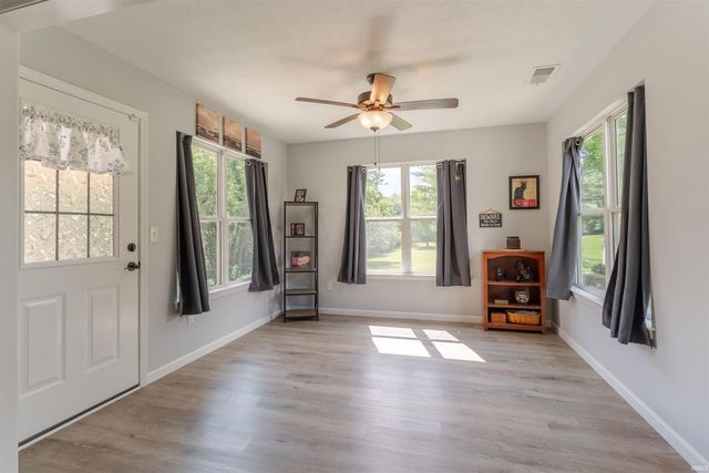 10320 Old State Road, Evansville, IN 47711