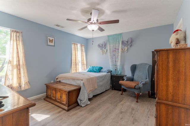 10320 Old State Road, Evansville, IN 47711