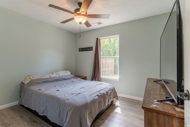 10320 Old State Road, Evansville, IN 47711