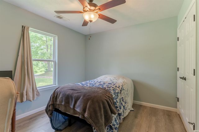 10320 Old State Road, Evansville, IN 47711