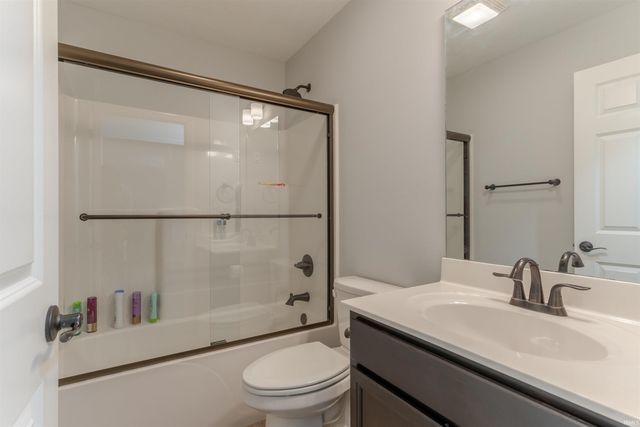 10320 Old State Road, Evansville, IN 47711