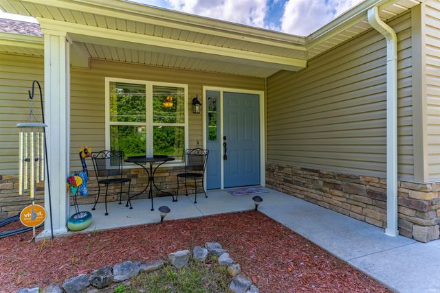 10320 Old State Road, Evansville, IN 47711