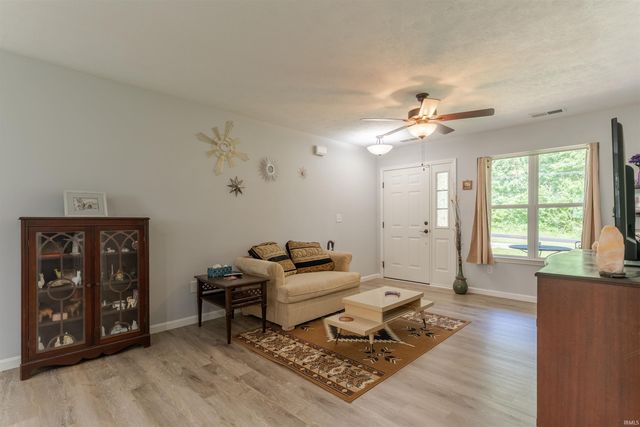 10320 Old State Road, Evansville, IN 47711