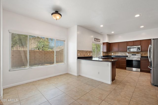 427 W PALOMINO Drive, Tempe, AZ 85284