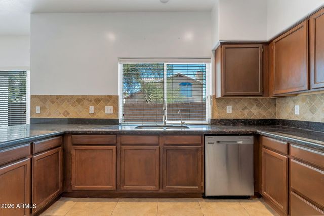 427 W PALOMINO Drive, Tempe, AZ 85284