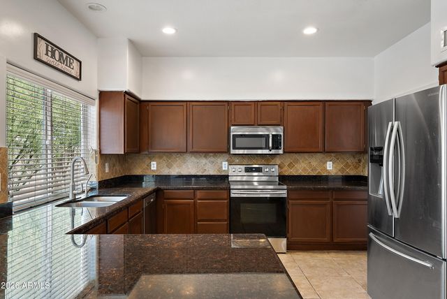 427 W PALOMINO Drive, Tempe, AZ 85284