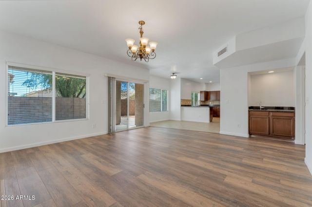 427 W PALOMINO Drive, Tempe, AZ 85284