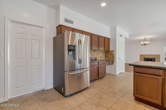 427 W PALOMINO Drive, Tempe, AZ 85284