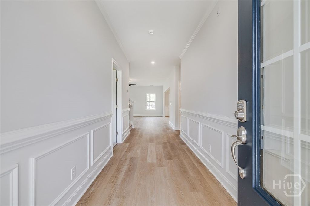 Image 4 of property listing at 1371 Ebenezer Road, Rincon, GA 31326