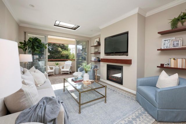 1435 Bellevue Avenue 305, Burlingame, CA 94010